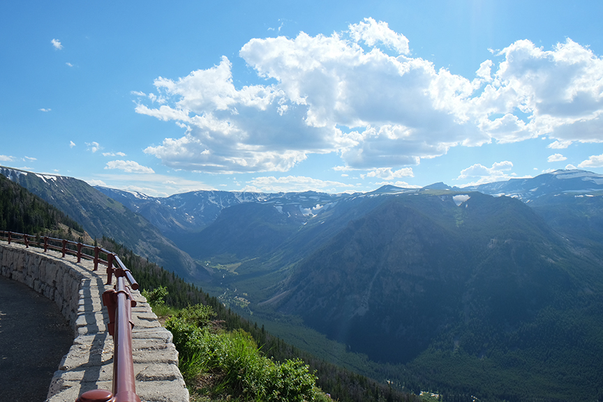 looking south over Yellowstone