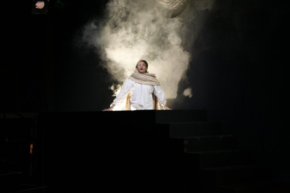 Directed by : Anya Saffir Set : Katherine White Costumes : Amy Sutton NYU Drama, 2009. 