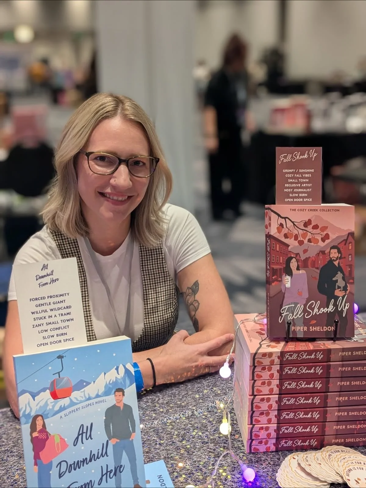 I had the BEST time at the Violet Crown event this past weekend in Austin! Thank you so much to @southernbellebookevents and all the amazing people I get to see and reconnect with 💕🥰