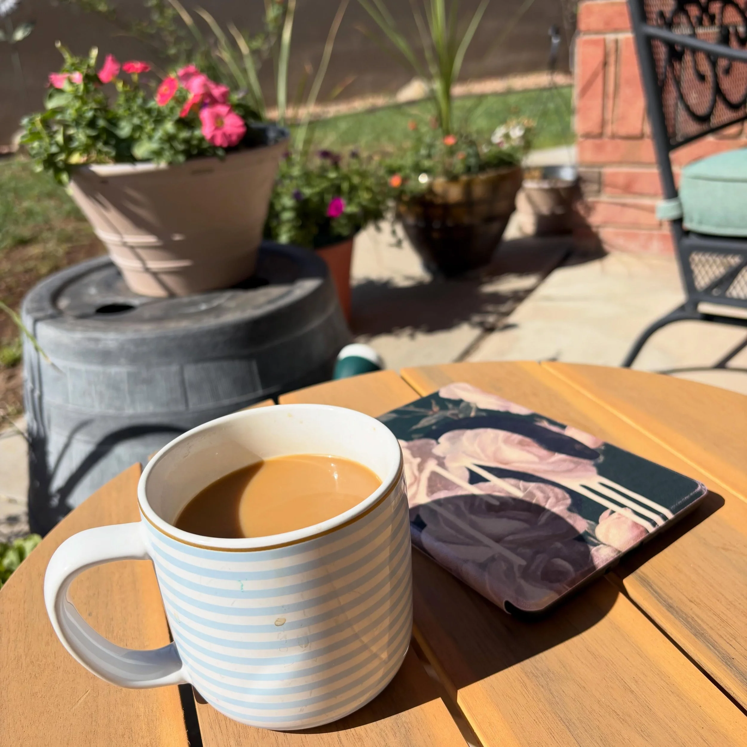 Honestly, is there any better way to start a day?
Reminder you can still get signed preorder paperbacks of Keeping Pace!
And the grumpy sunshine smalltown romcom that started it all with new stenciled edges is coming soon!! I&rsquo;m so excited to sh