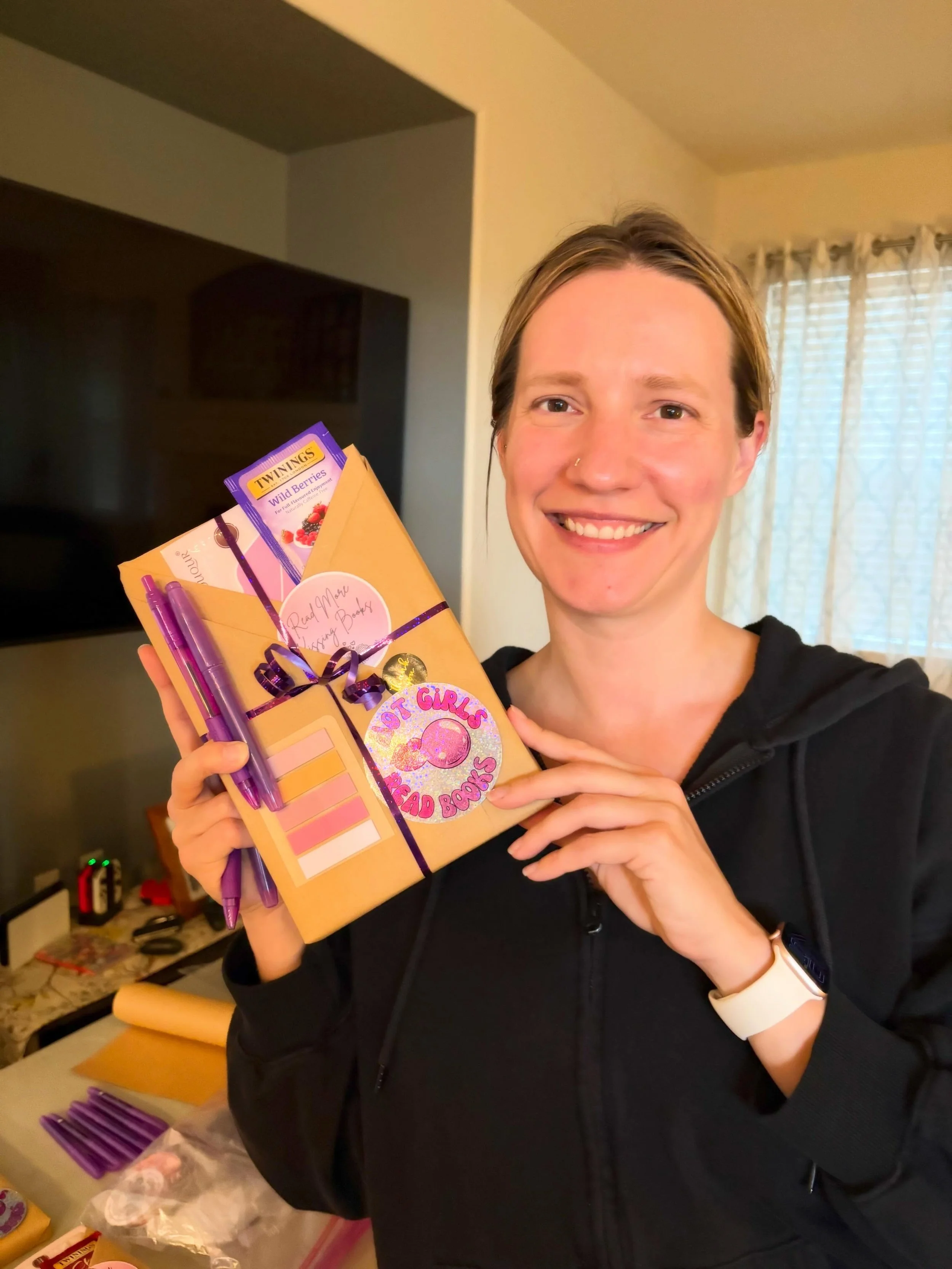 Who will I see Saturday in Santa Fe?! 

Getting so excited to see readers and writers galore! I&rsquo;ll have plenty of books and blind dates. 
Come by and say hi and grab some chocolate 📚💕