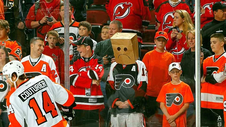 flyers-fan-bag-andy-marlin.jpg