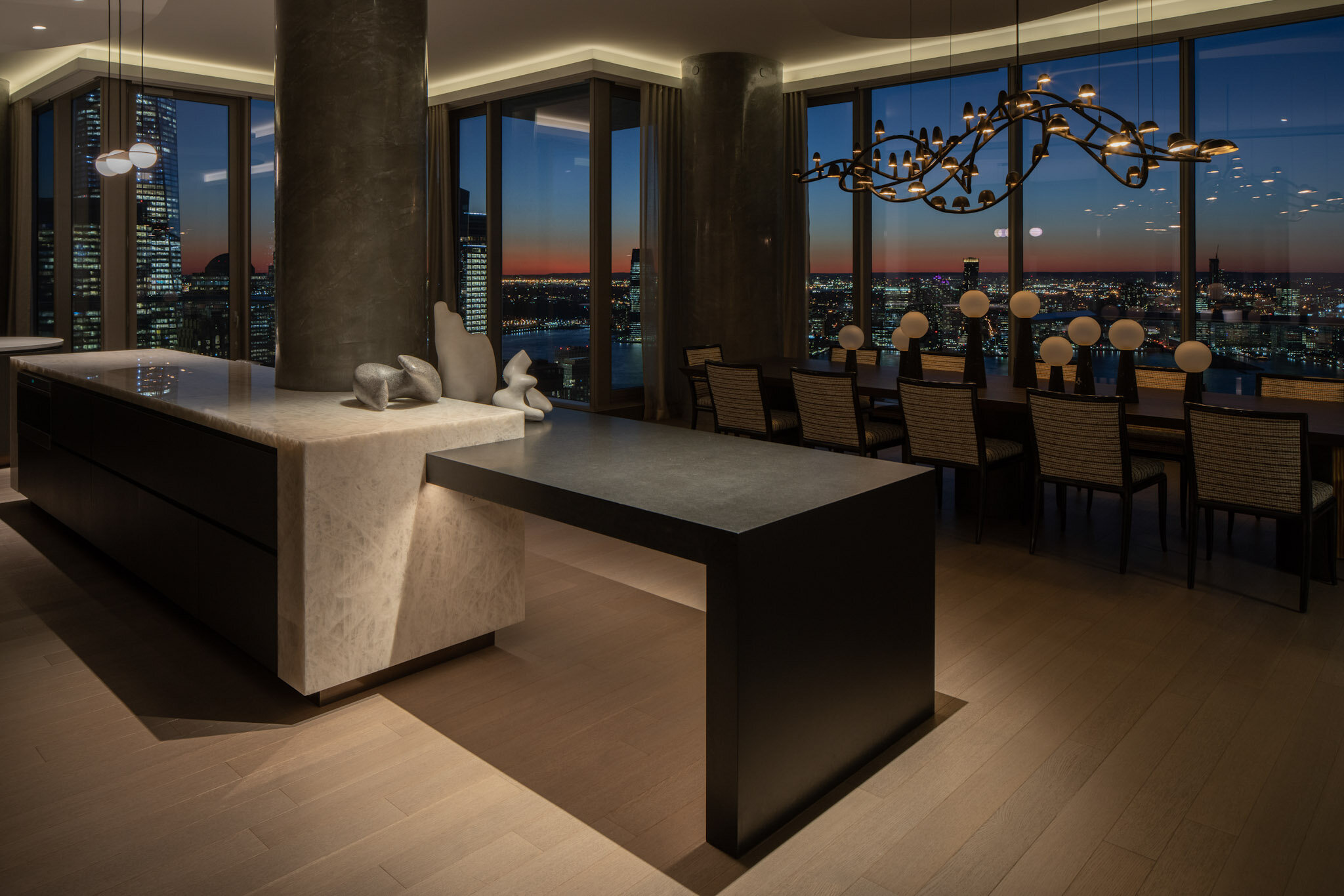 Laura Murray Nathan orsman is a contemporary leader in both interior and exterior lighting design in the hamptons, greenwich, palm beach, santa monica and the caribbean. www lauramurrayportfolio com