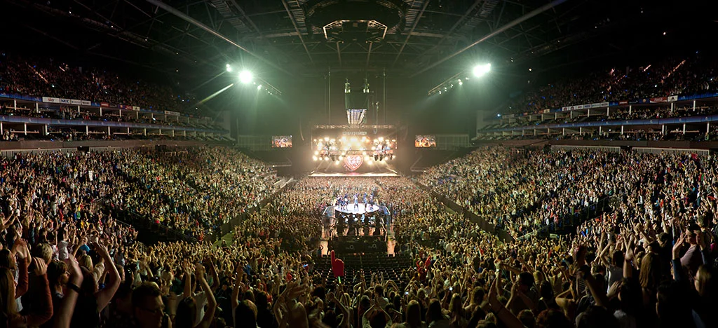 JLS-Concert_O2-Arena.jpg