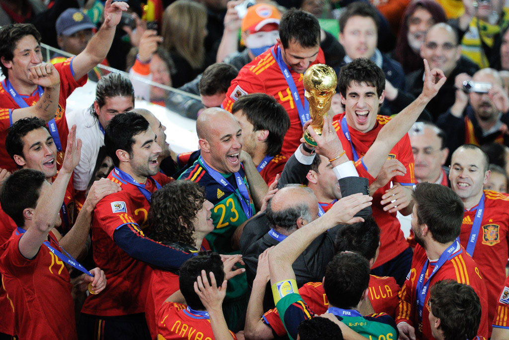 Spain-World-Cup-Trophy-Win_Adam-Jacobs-Photography(web).jpg