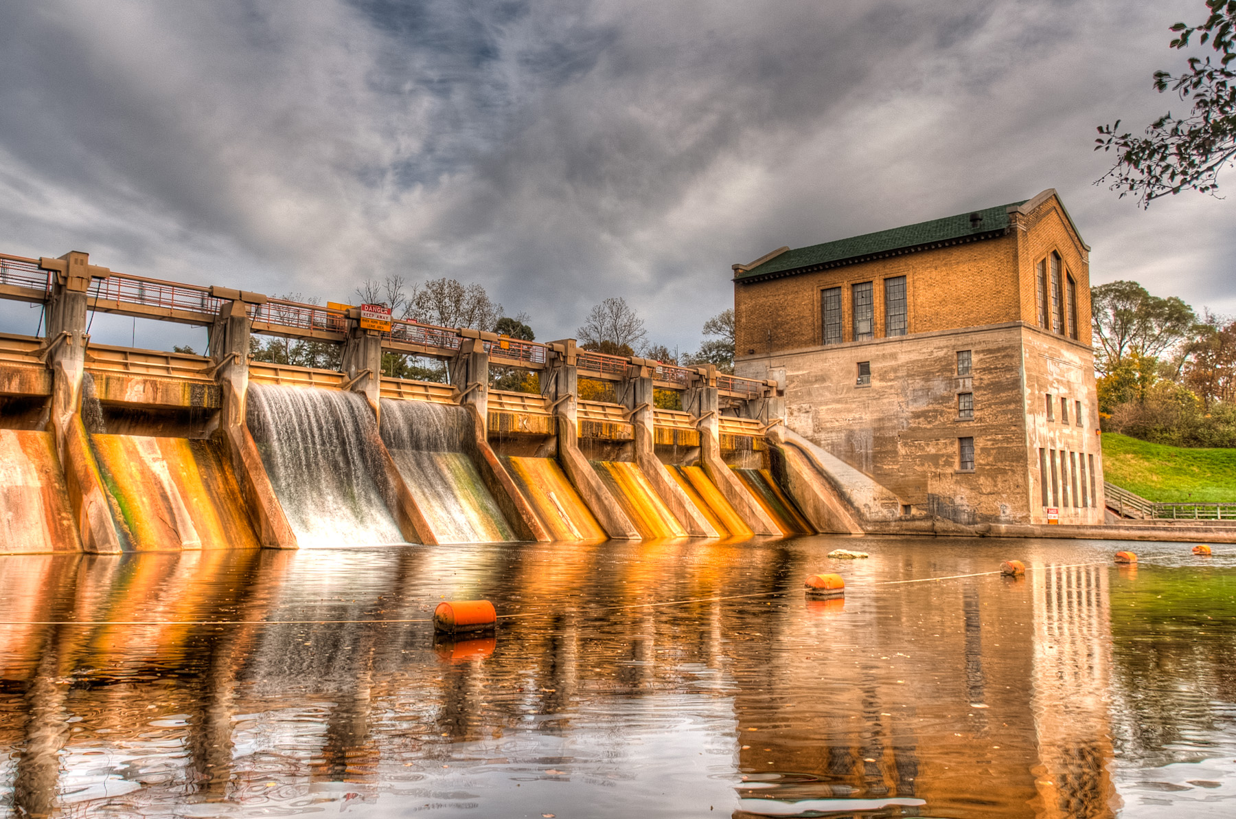 Barton Dam_Ann Arbor_Michigan.jpg