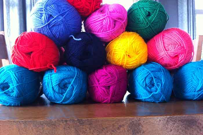 How to choose the wool and colours for a crochet granny blanket
