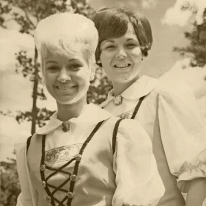 Donna Wyss Graves & Pat Kaster Yeagle (1967)