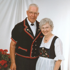 Henry & Melva Tschanz (2006)