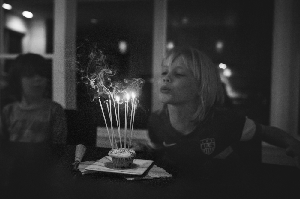  f 2.8 | ISO 25600 | 35mm | 1/125