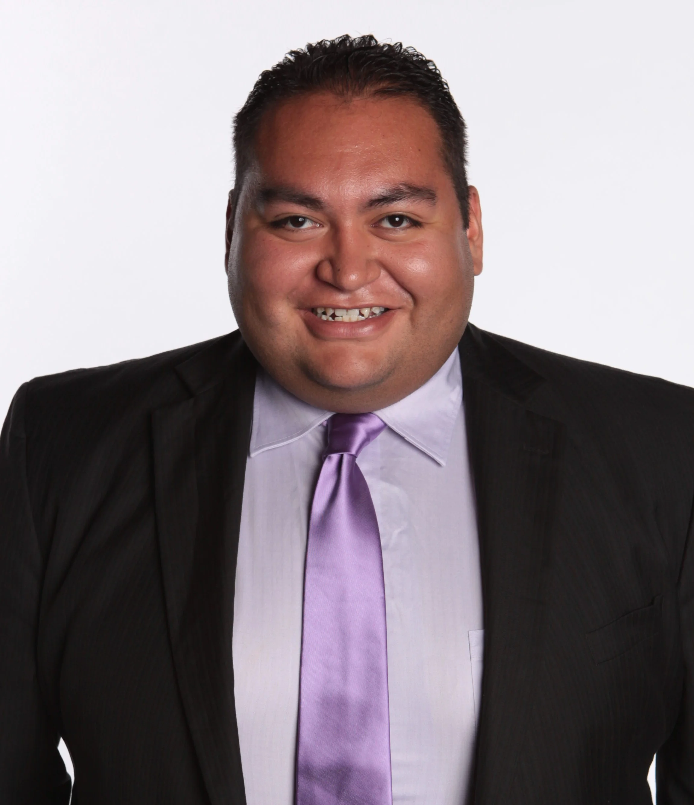 Daniel Purple Headshot.jpg