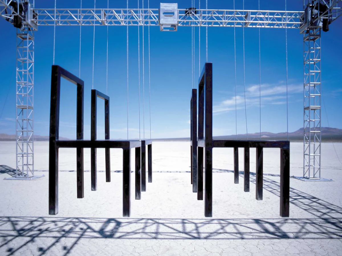 Hummer H3Daniel Askill, director