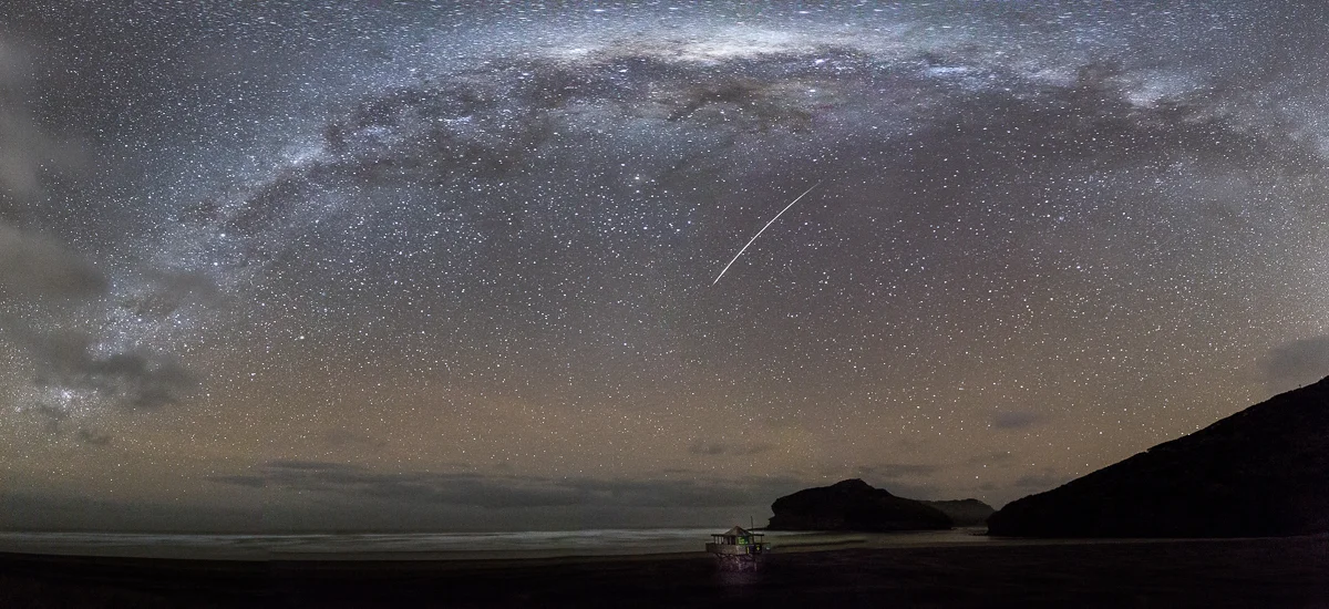 A panorama shot on May 6th last year when all those meteors came. It was a fabulous night and I was the only one on Bethell's