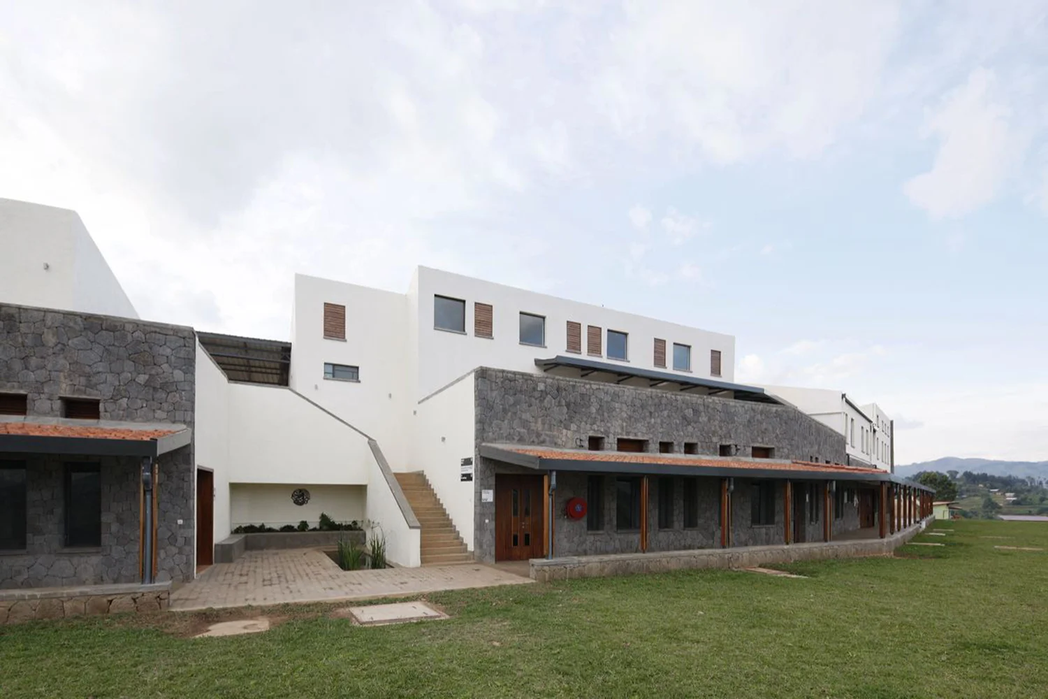 butaro_hospital_mass_2171.jpg