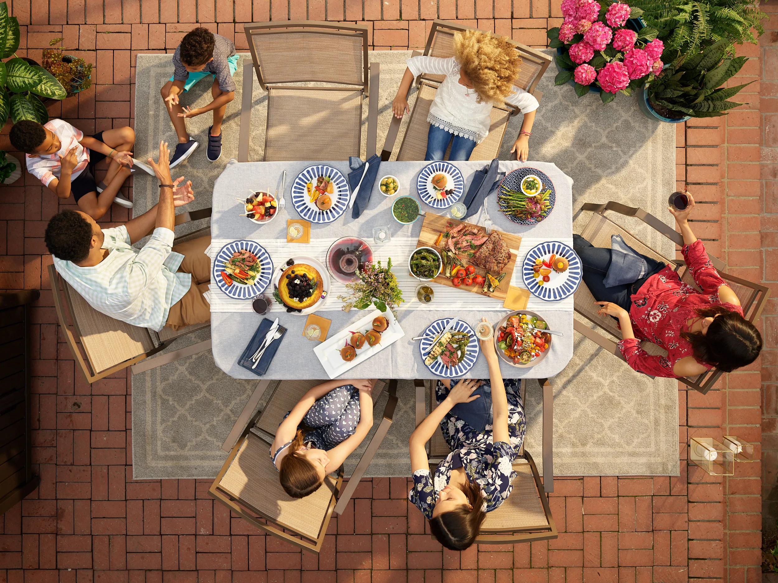 41737_219323_Q2_May_H_Outdoor_Entertaining_6449.jpg