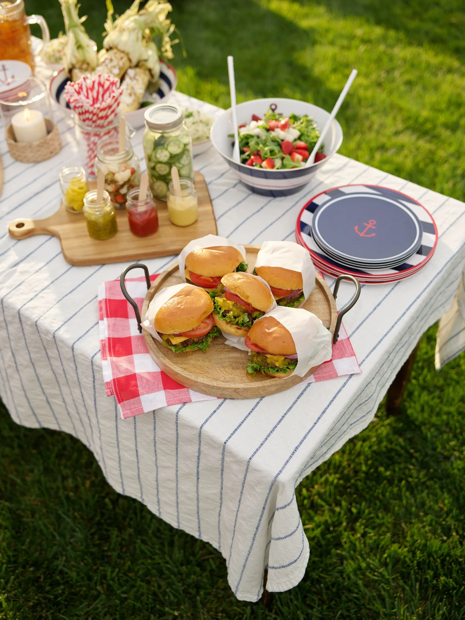 41737_219314_Q2_May_H_July_Picnicking_5673.jpg