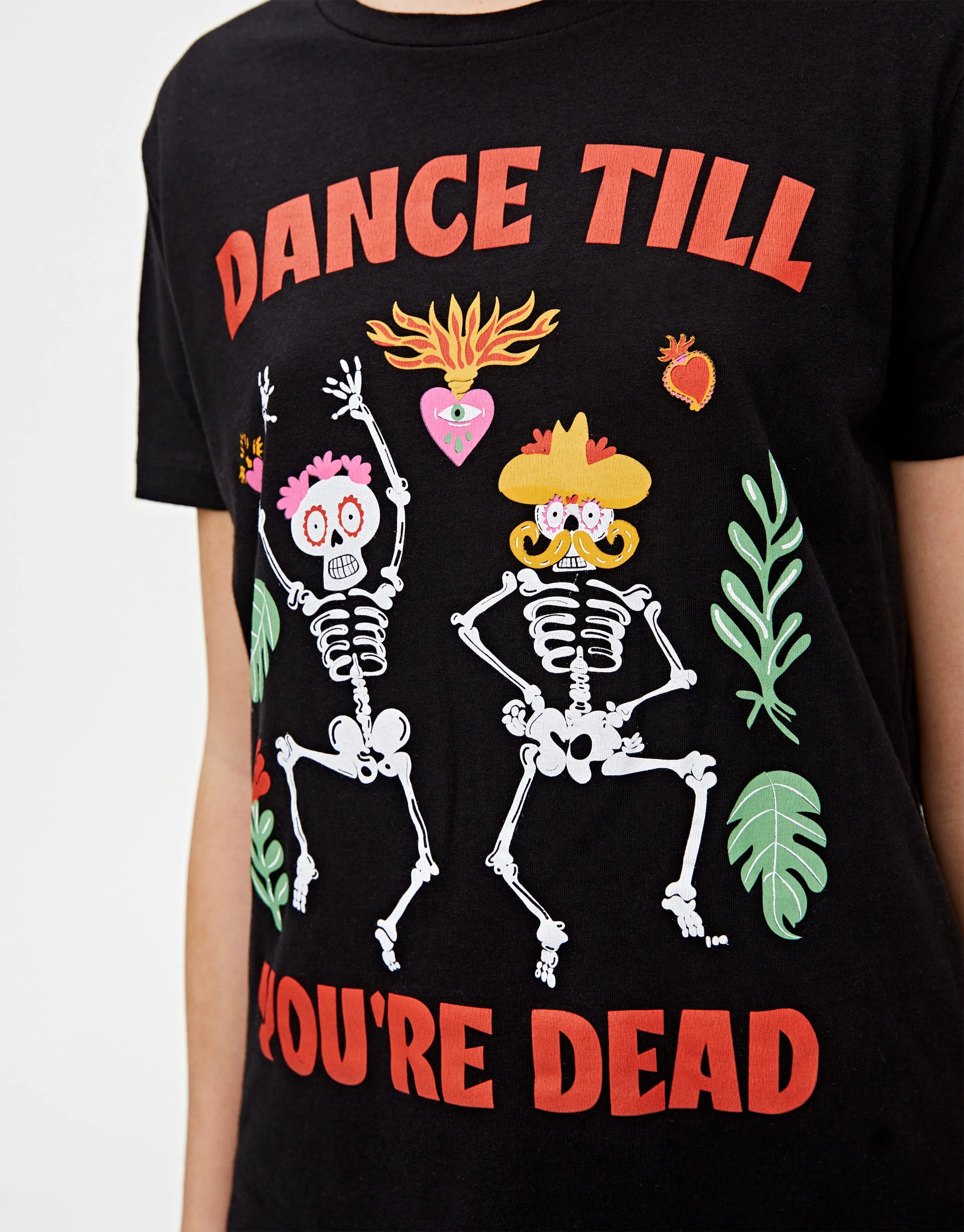 PULLANDBEAR GRAPHIC TE.jpg