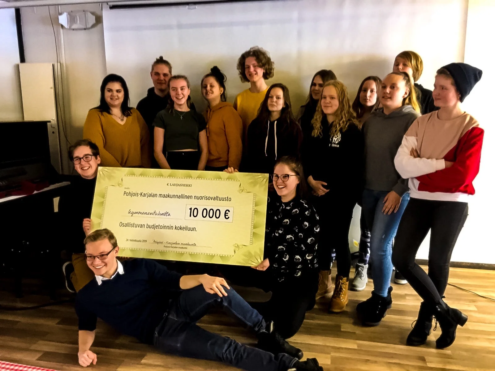 Pohjois-Karjalan maakunnallinen nuorisovaltuusto sao helmikuussa 2019 maakunnan liitolta 10 000 euroa osallistuvan budjetoinnin kokeiluun.