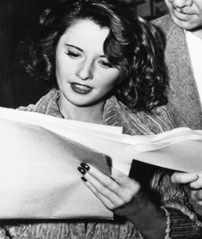 barbara_stanwyck_radio1-292x345.jpg