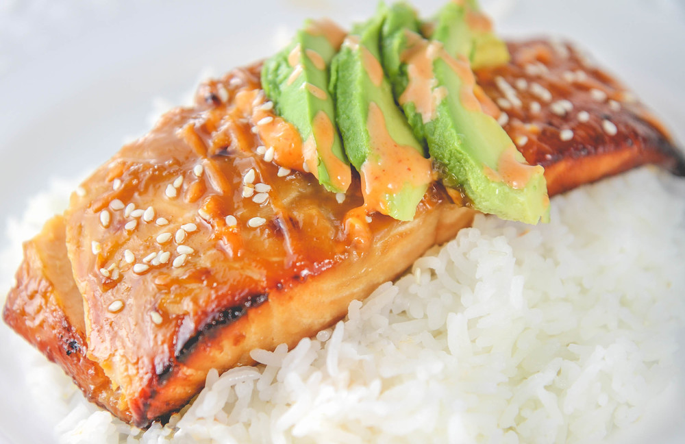 https://images.squarespace-cdn.com/content/v1/52d3fafee4b03c7eaedee15f/1424840332928-SKMLLEZ6526OEH842FNE/Baked+Teriyaki+Salmon+with+Mayo+and+Sriracha+Sauce?format=1000w