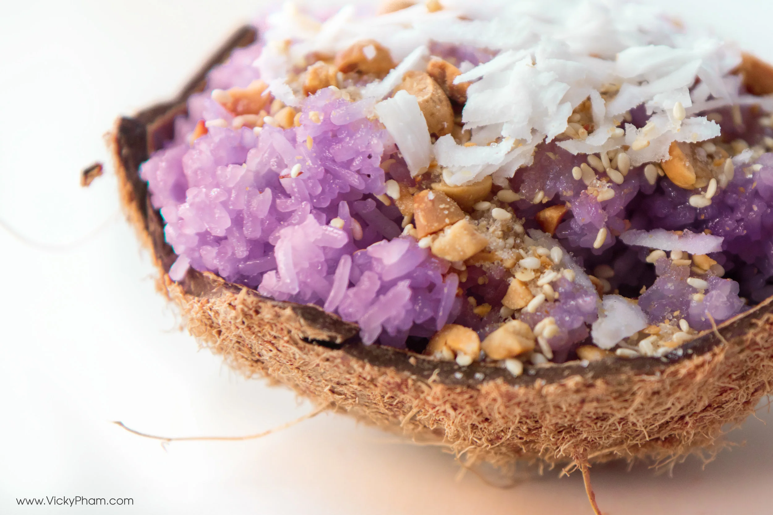 Vietnamese Purple Sweet Rice - Xôi Lá Cẩm