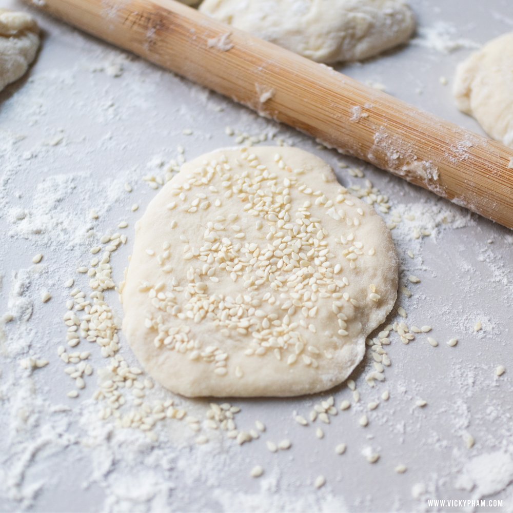 Add sesame seeds for Banh Tieu