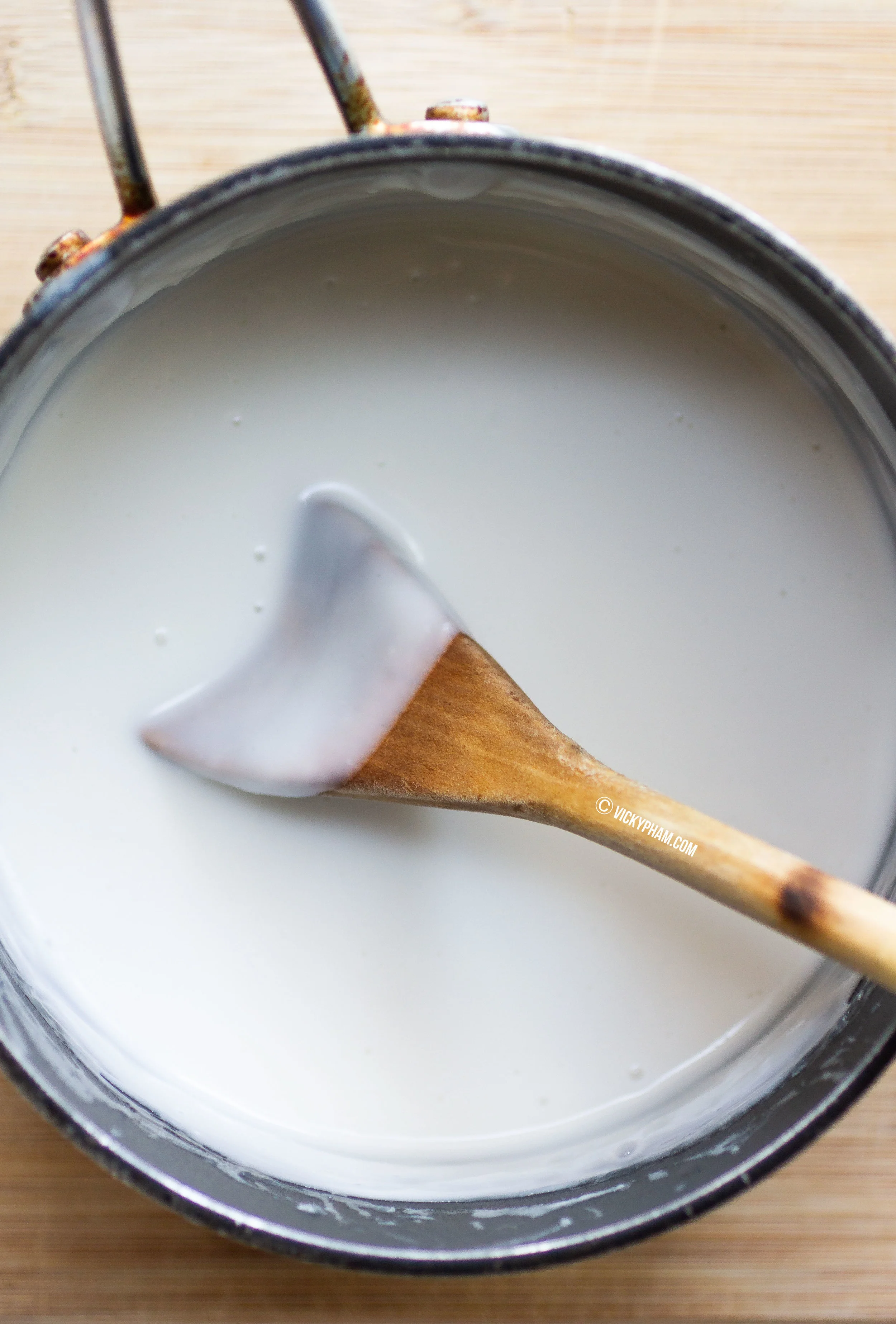 Sweetened Coconut Milk Sauce for Asian Desserts (Nuoc Cot Dua An Che