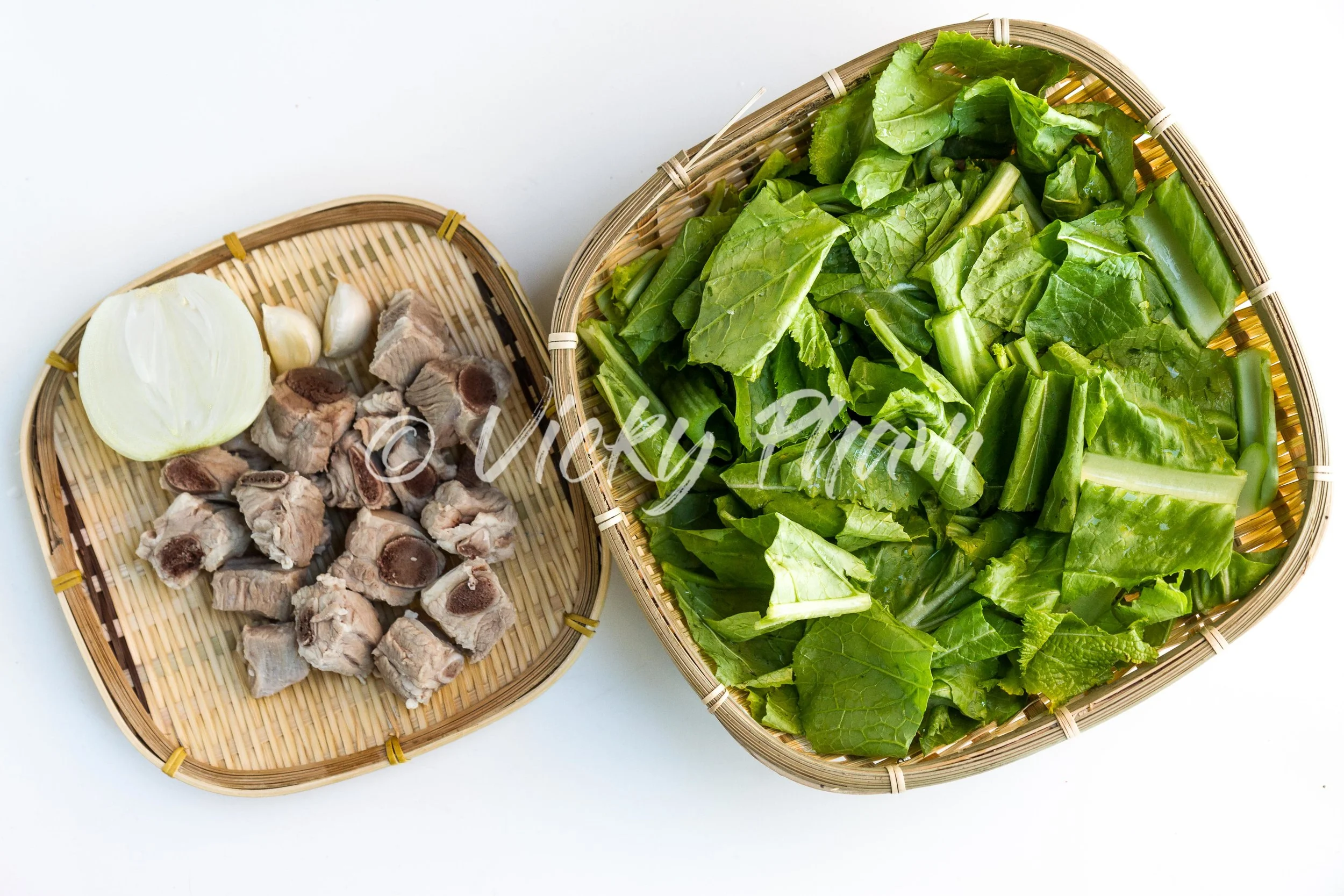 Vietnamese Mustard Green Soup with Pork Spare Ribs (Canh Cai Be Xanh