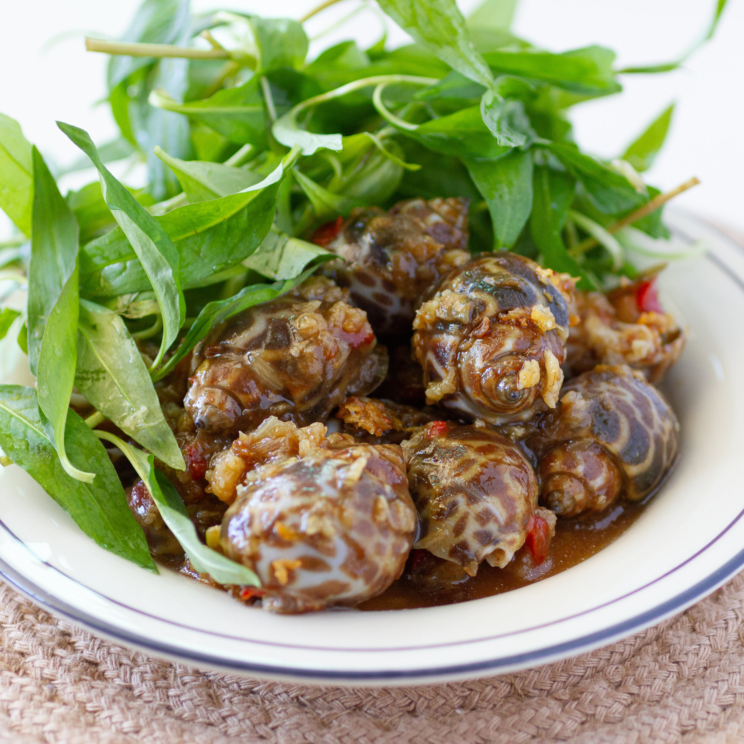 Sea Snails in Coconut Milk (Ốc Len Xào Dừa) — Vietnamese Home Cooking