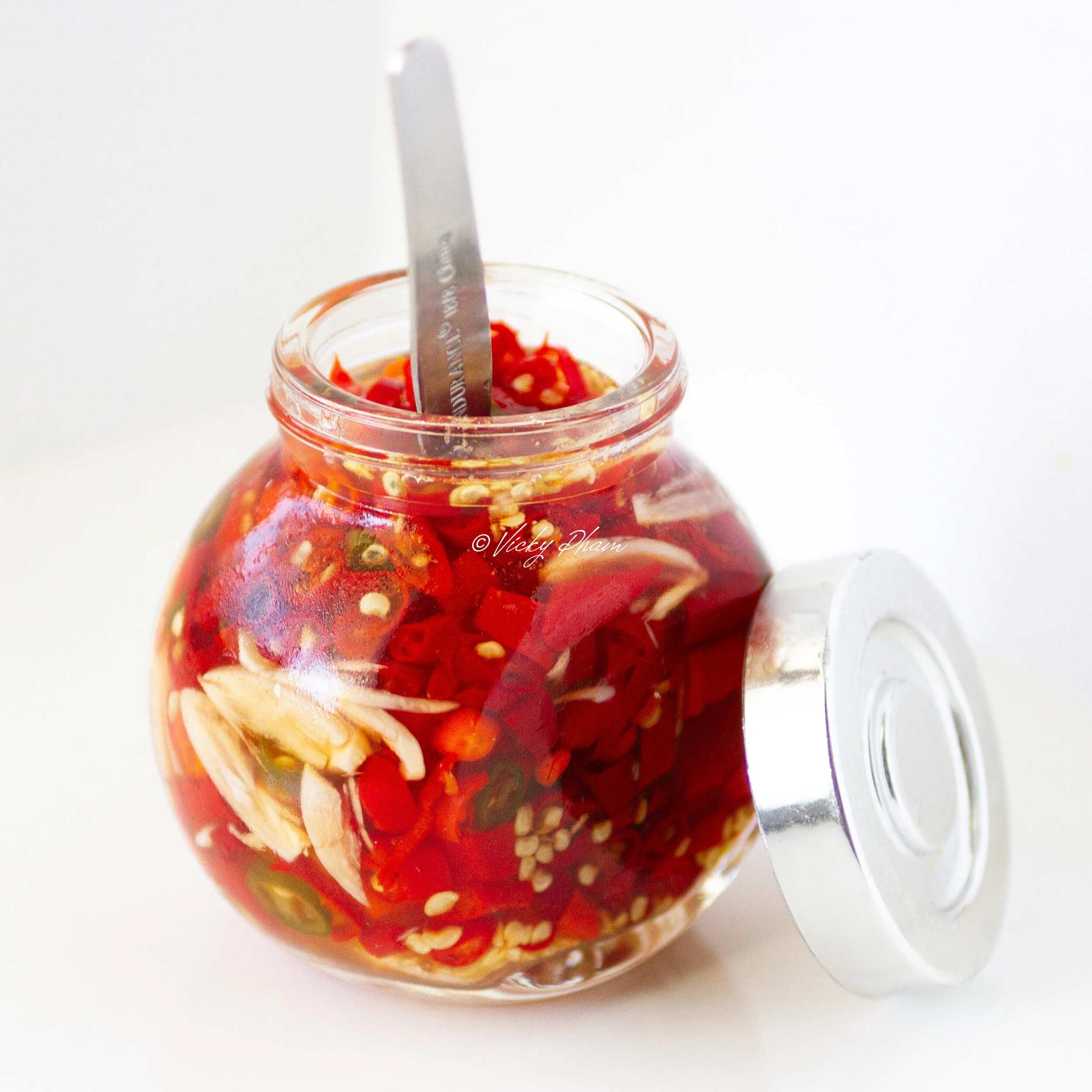 Vietnamese Pickled Red Chili Peppers With Garlic (Ớt Ngâm Giấm Tỏi