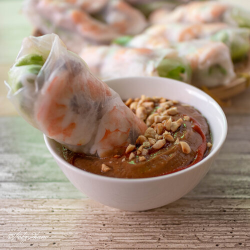 Vietnamese Peanut Dipping Sauce for Fresh Spring and Summer Rolls (Tương Chấm Gỏi Cuốn)