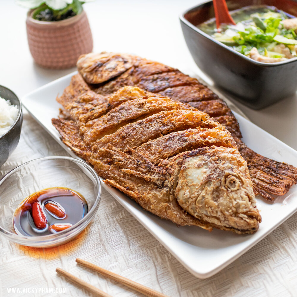 Crispy Pan-Fried Red Tilapia Whole Fish (Cá Diêu Hồng Chiên Giòn)
