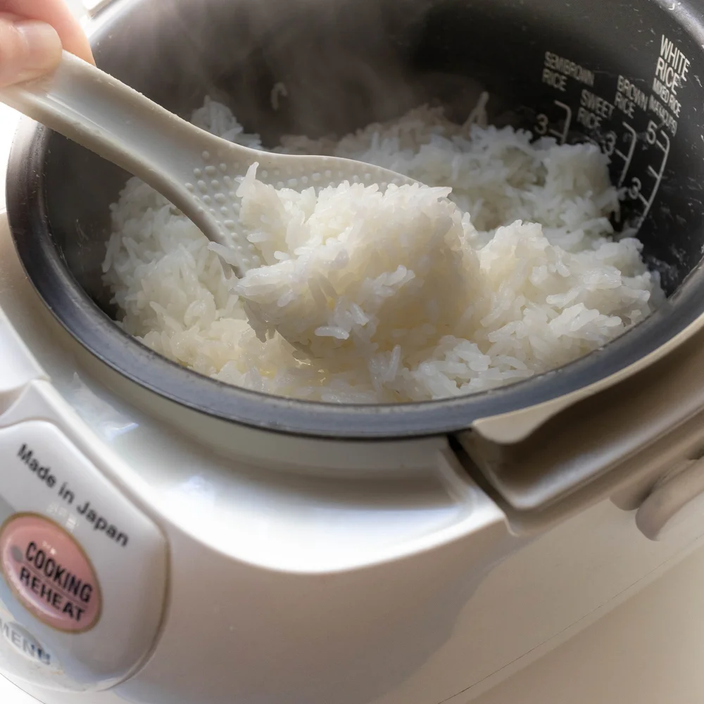 Perfectly cooked steamed rice using the rice cooker