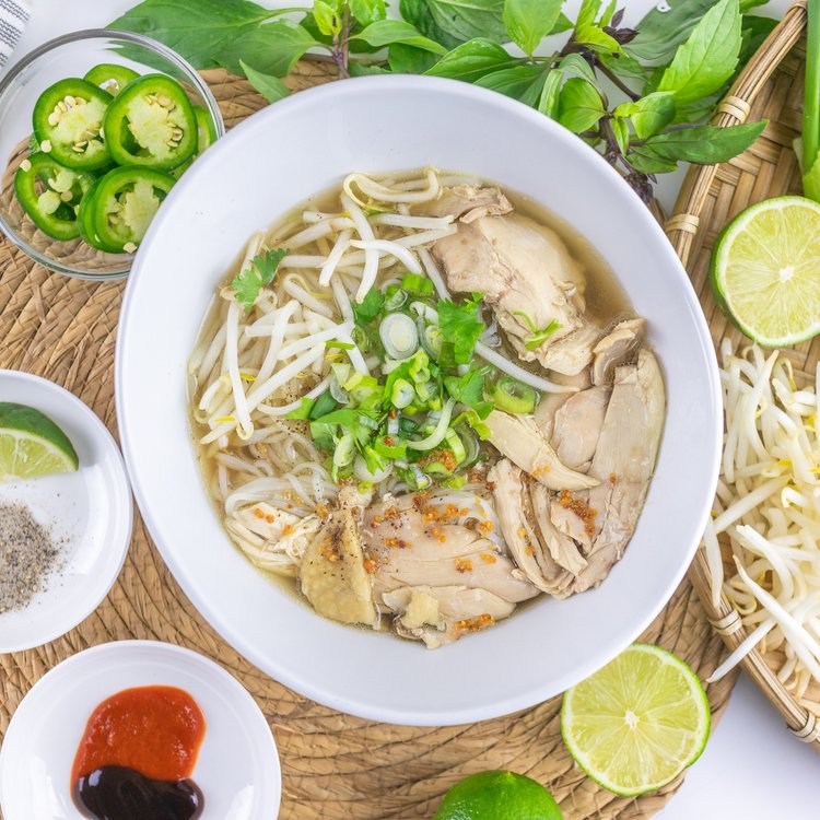 Vietnamese Chicken Pho Noodle Soup (Pho Ga)
