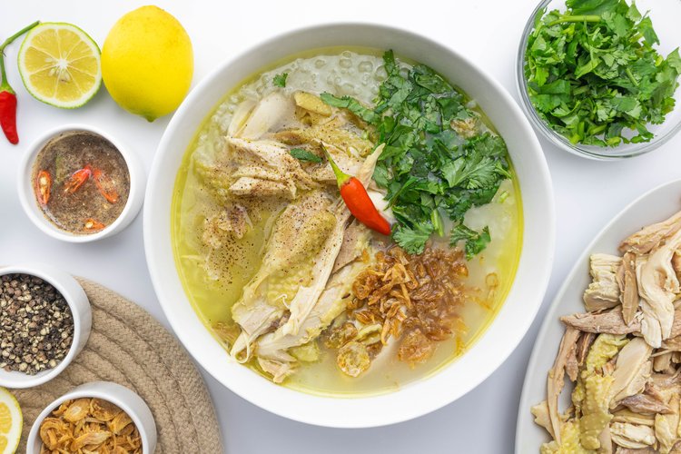 Vietnamese Chicken Porridge (Cháo Gà)