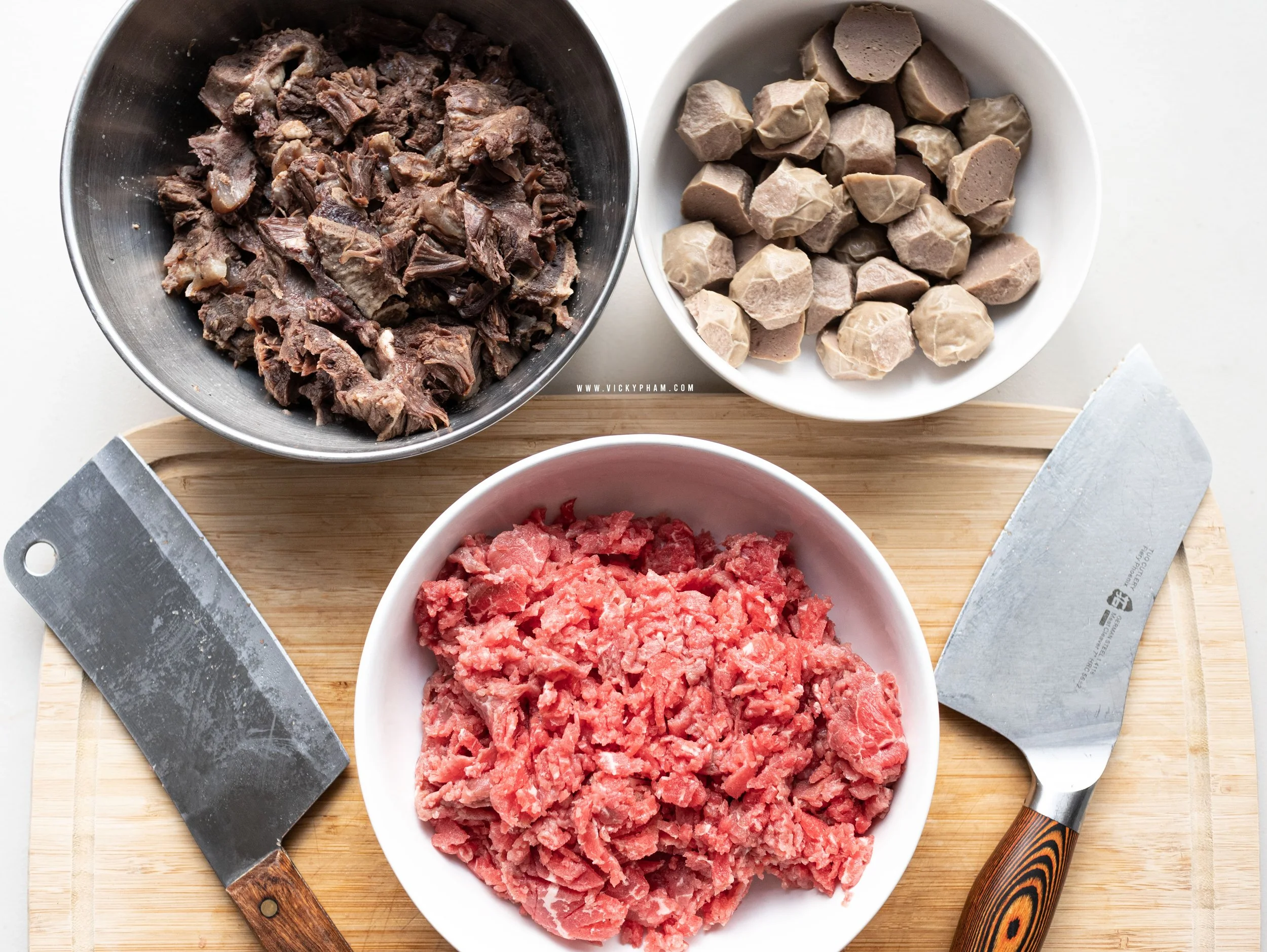 Quick and Easy Vietnamese Instant Pot Beef Noodle Soup (Pho Bo) — Vicky