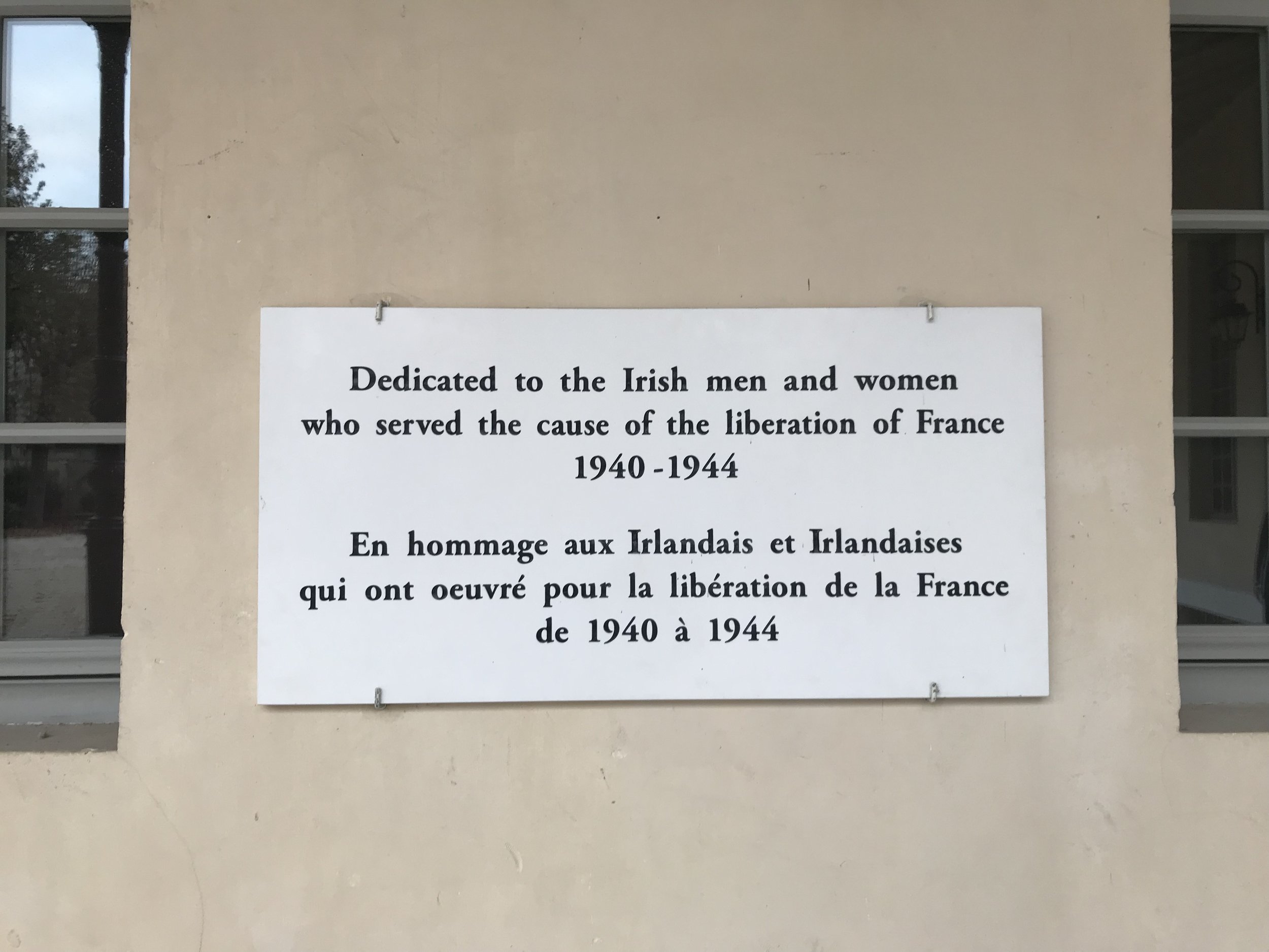 A commemorative plaque to Irish soldiers