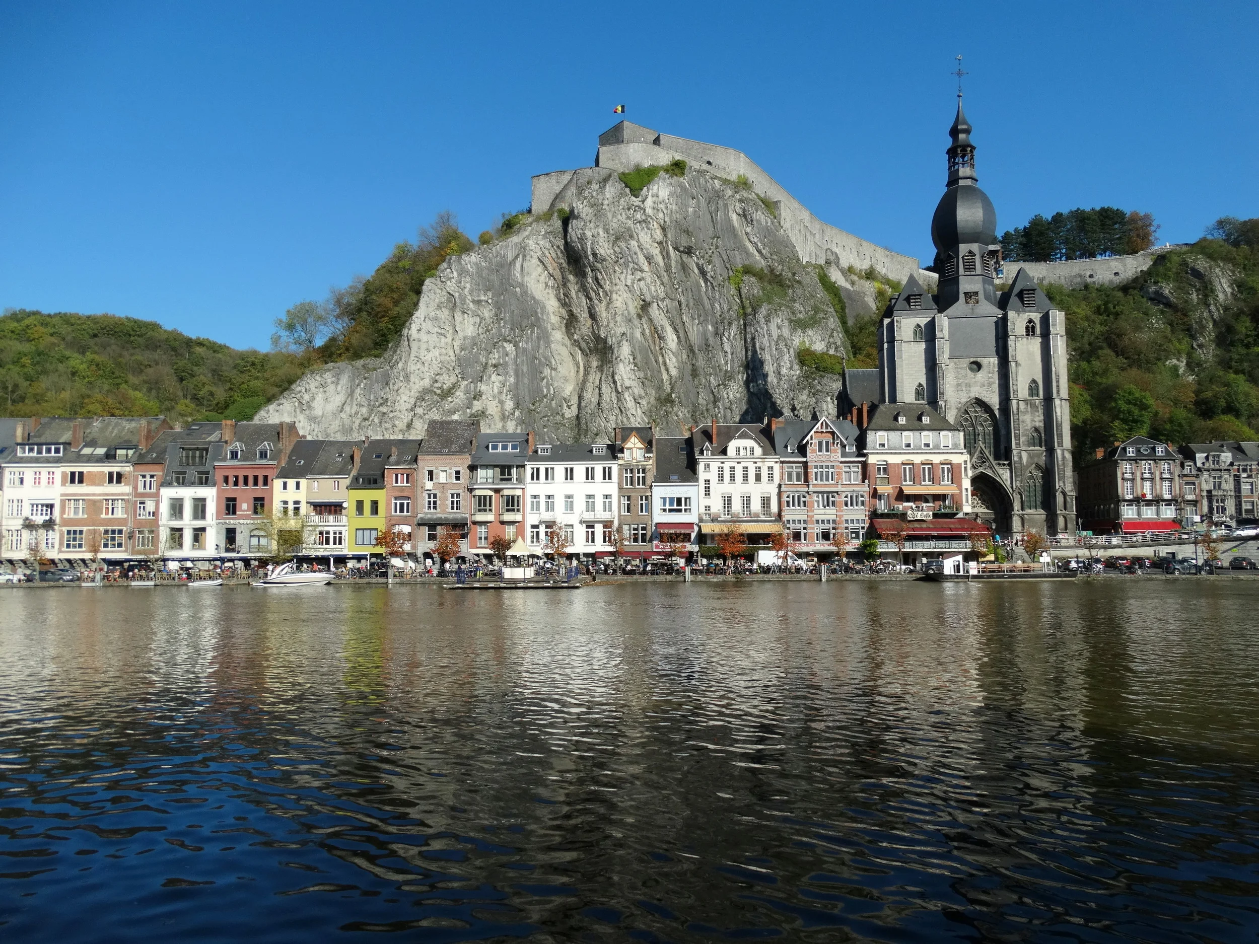 Dinant showing off