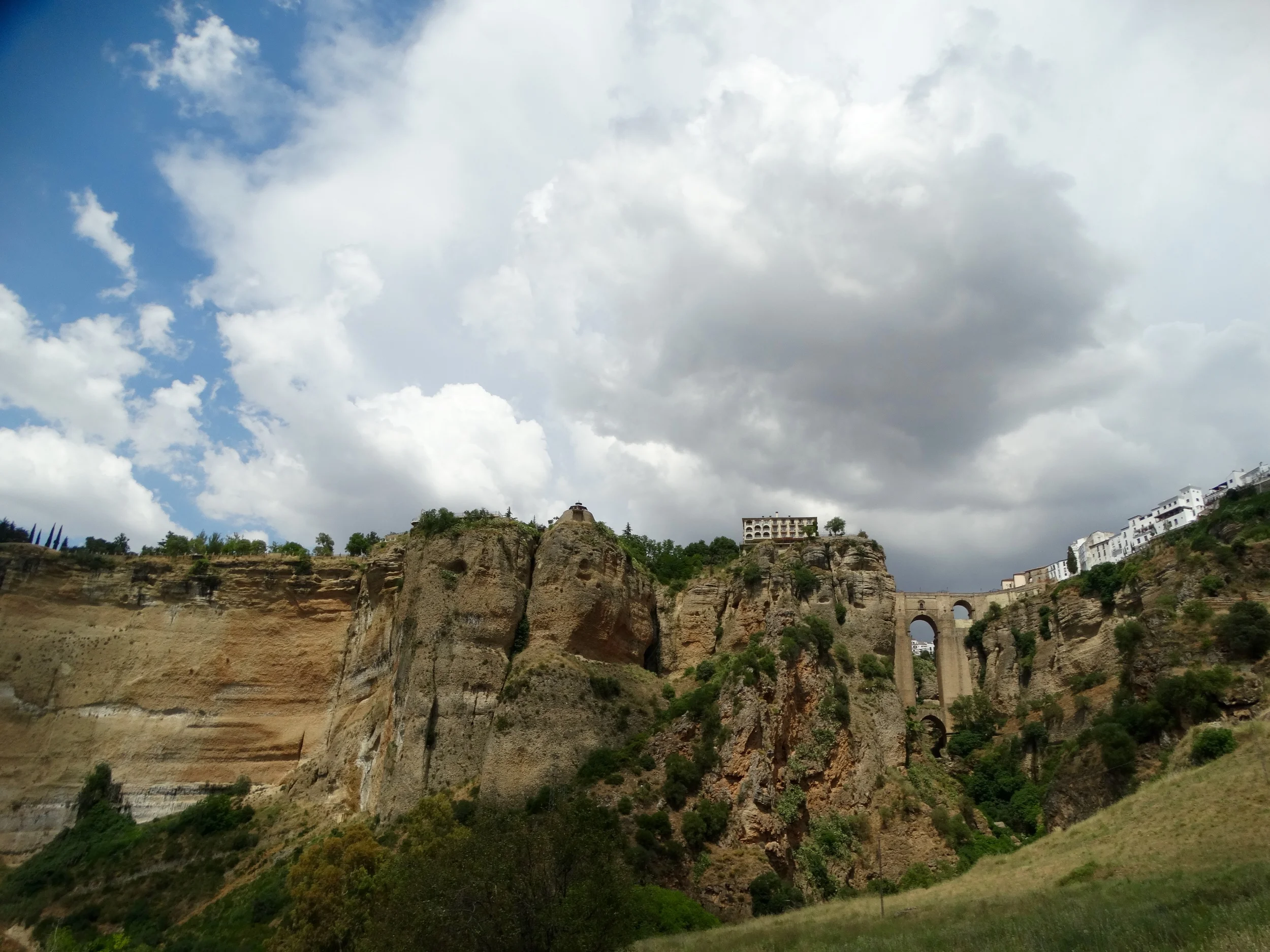 The Ronda approach