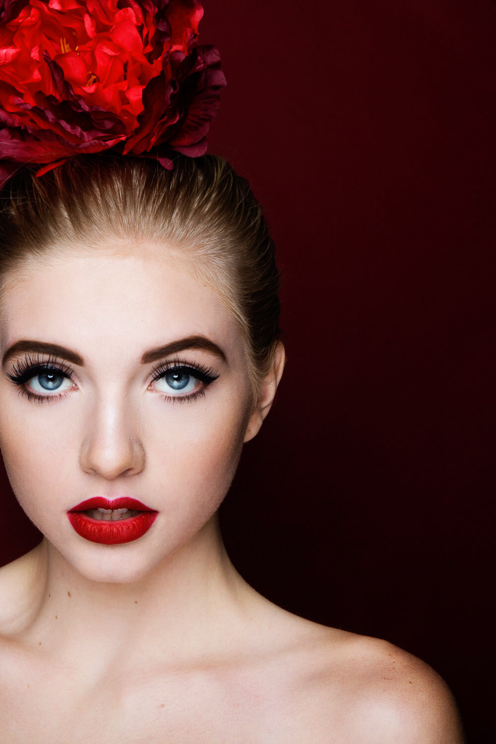 editorial Fashion photography by Elizabeth Wiseman of Knoxville Tennessee fashion and commercial studio photographers