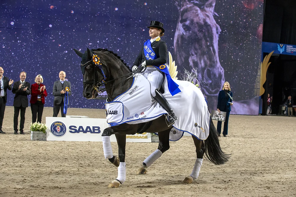 Världsettan Weihegold e. Jazz Primeras morbror Don Schufro med Isabell Werth