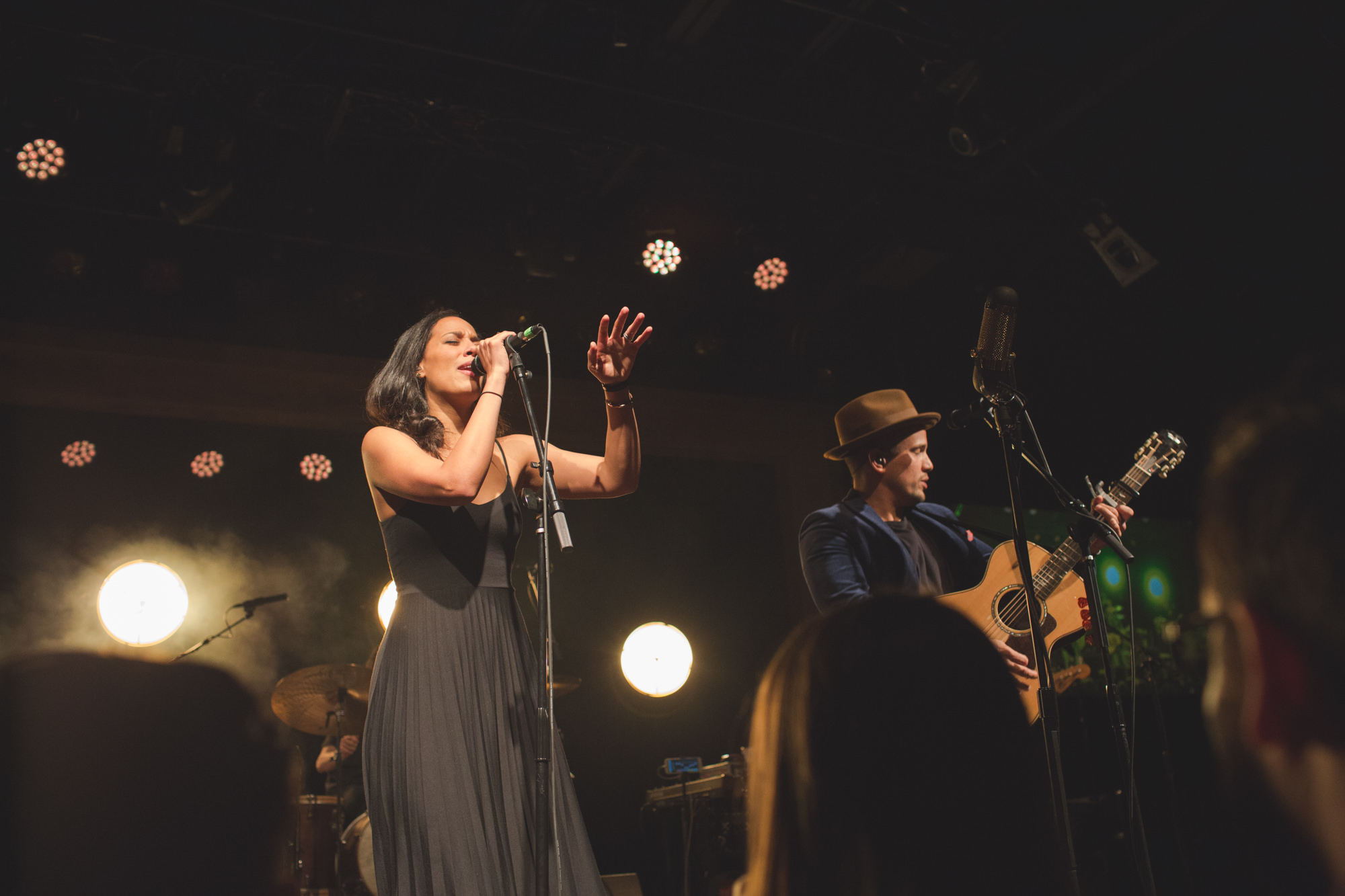 TaylorLaurenBarker - Concert Photographer - JOHNNYSWIM-1.jpg