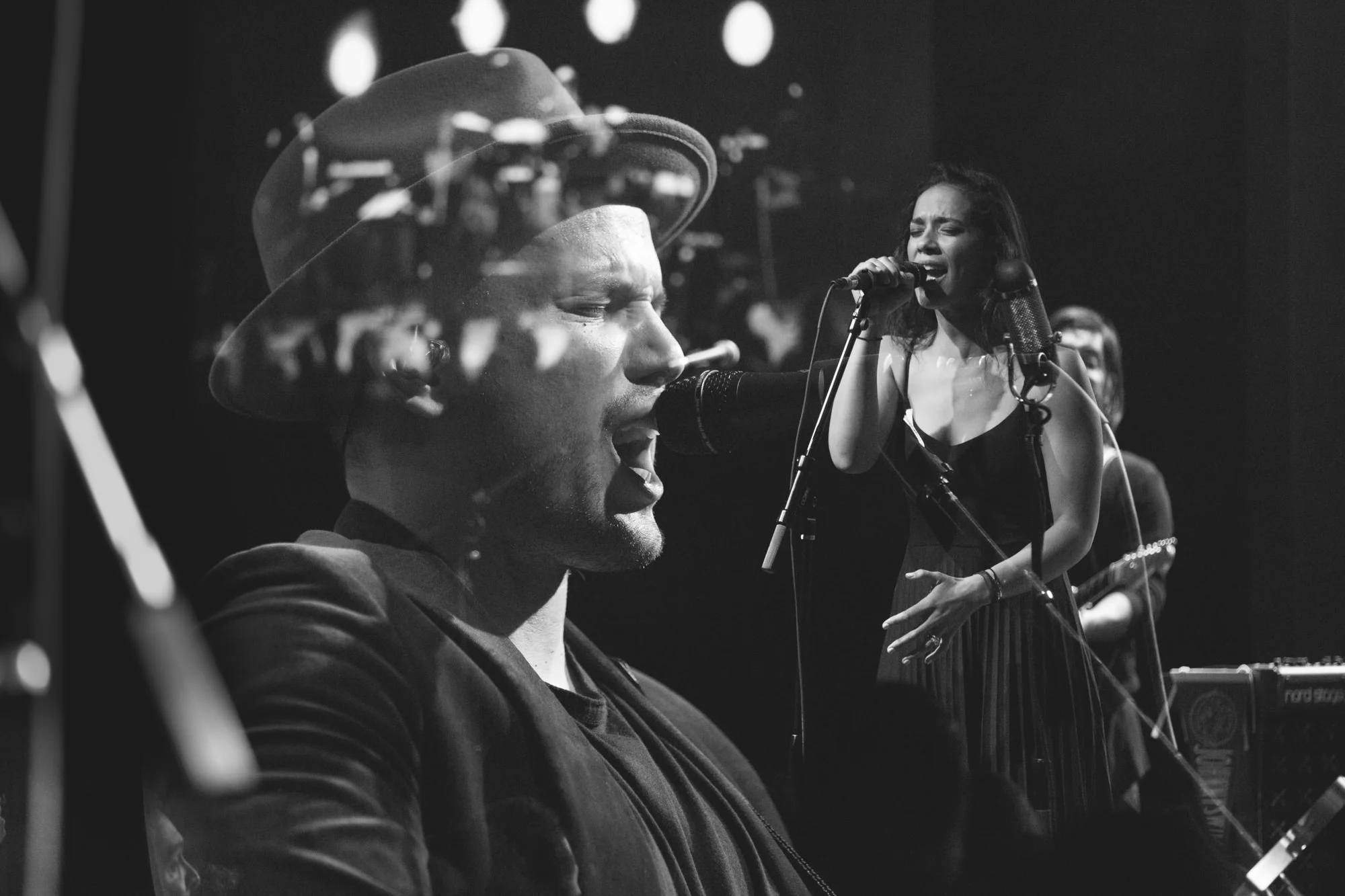 TaylorLaurenBarker - Concert Photographer - JOHNNYSWIM-8.jpg