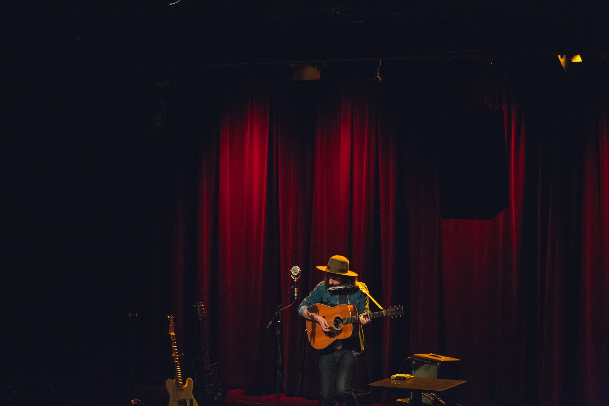 Taylor-Lauren-Barker-live-music-photographer-Anthony-D'Amato-3.jpg