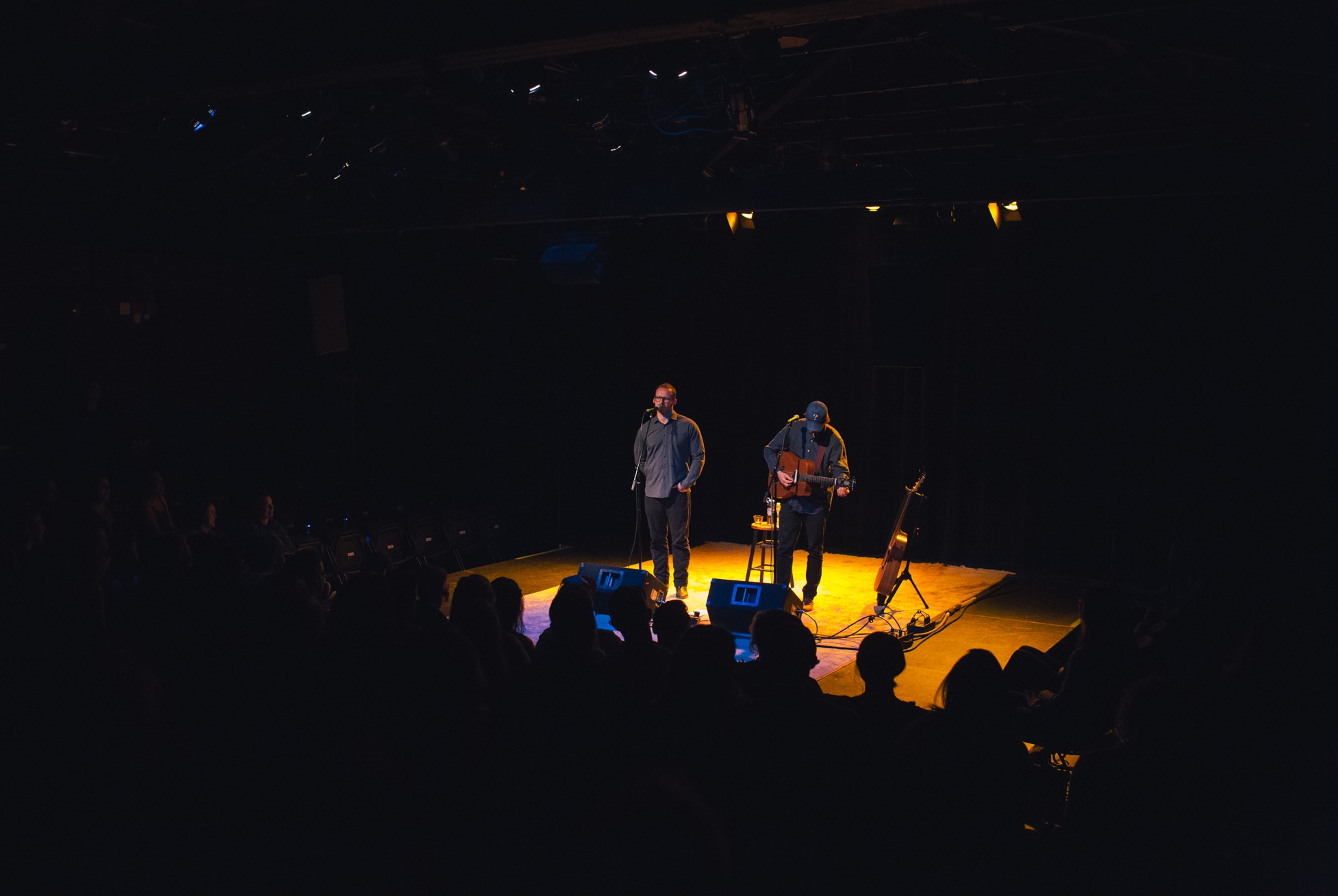 TaylorLaurenBarker-concert-photographer-Penny-and-Sparrow-3.jpg