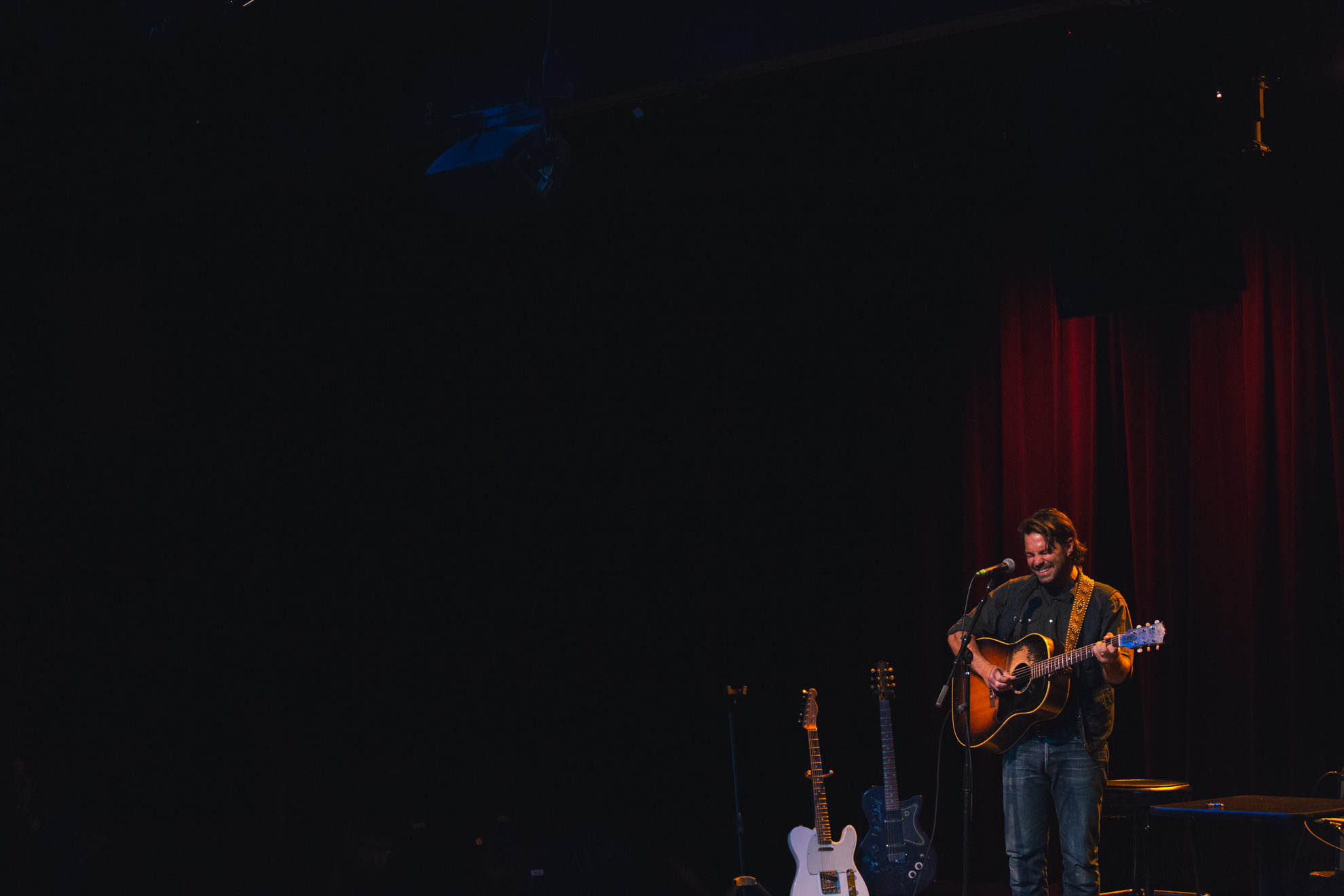 Taylor-Lauren-Barker-Zach-Williams-The-Lone-Bellow-concert-photography-5.jpg