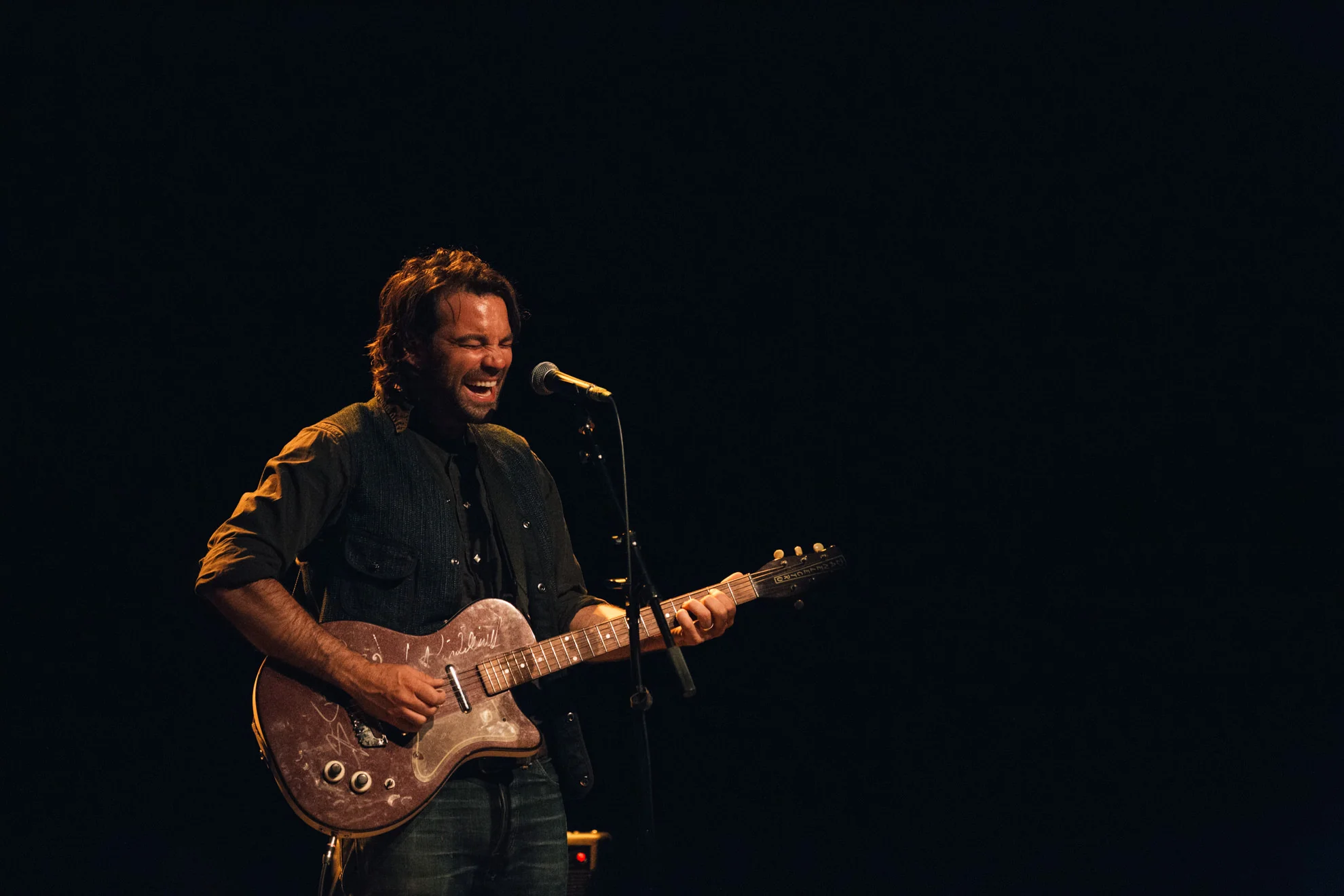 Taylor-Lauren-Barker-Zach-Williams-The-Lone-Bellow-concert-photography-7.jpg