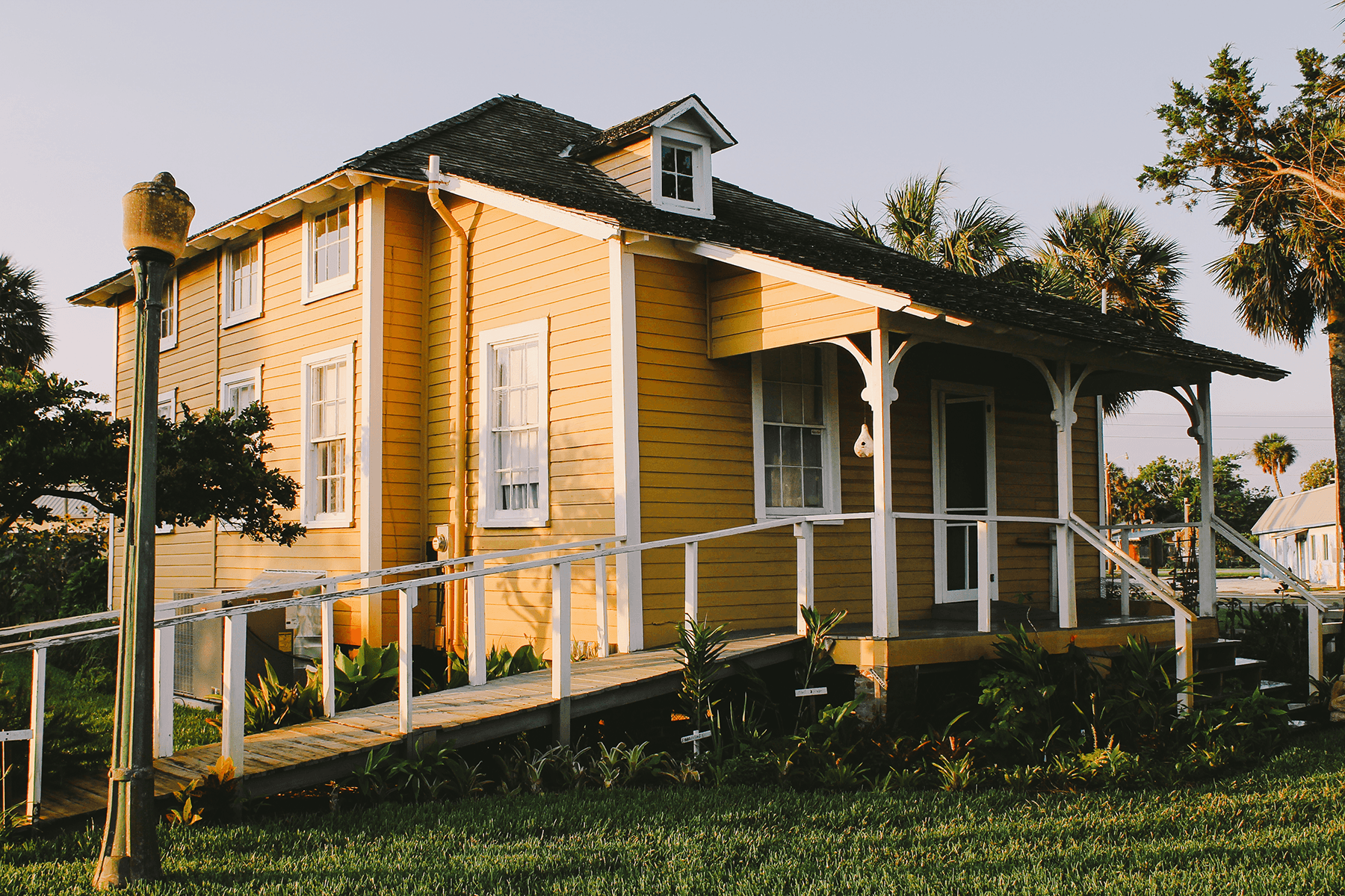 yellow-house-web.png