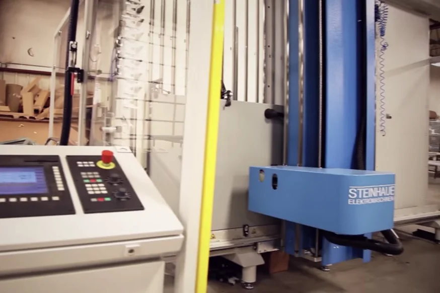UCEC-CNC-machine.jpg