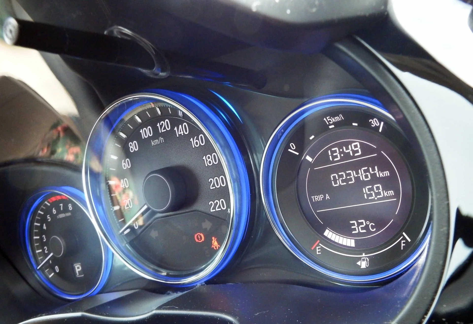 modern-car-dashboard.jpg
